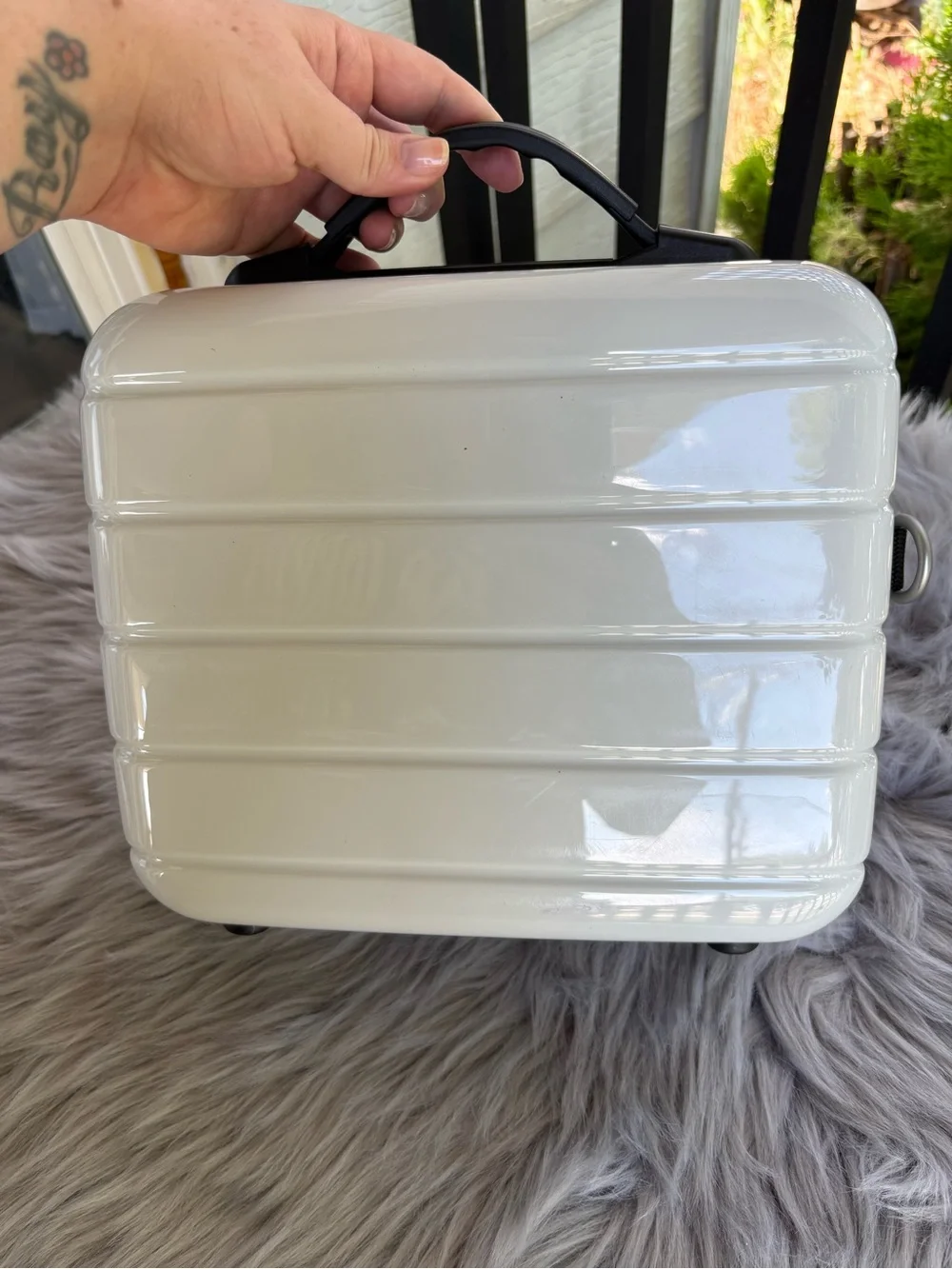 White Hard-Shell Makeup Organizer Case